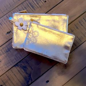 ✨NWOT✨ Marc Jacobs for Sephora 🌼DAISY🌼 Gold Makeup Bags